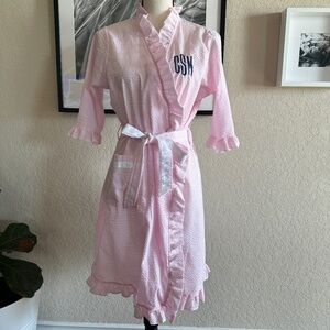 MSC Main street Collection Robe Pink Seersucker Ruffle Size S/M